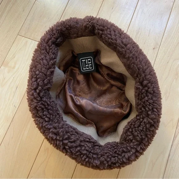 Women's Brown Fleece Hat - Picture 5 of 9
